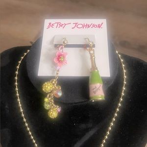 Betsy Johnson necklace and earrings set